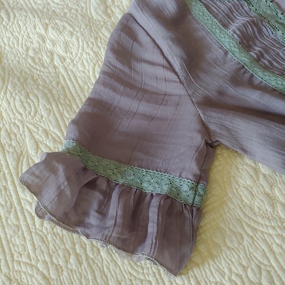 Lace Detail Dress - Picture 3 of 6